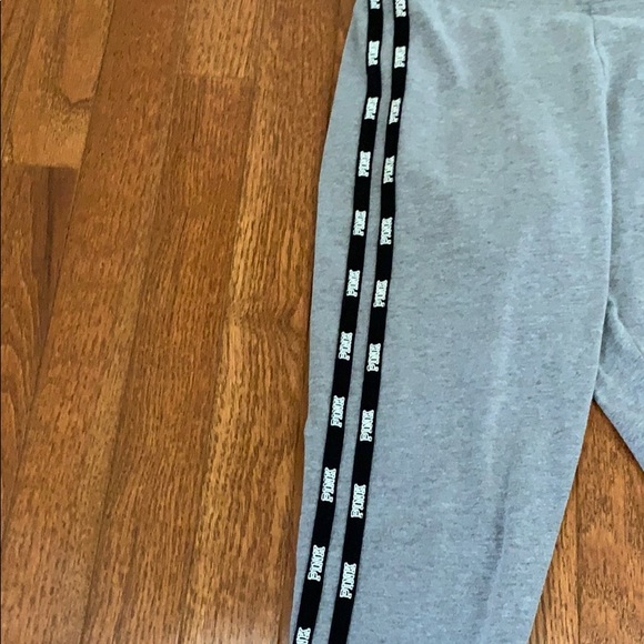 PINK Victoria’s Secret Grey Leggings - Picture 3 of 5